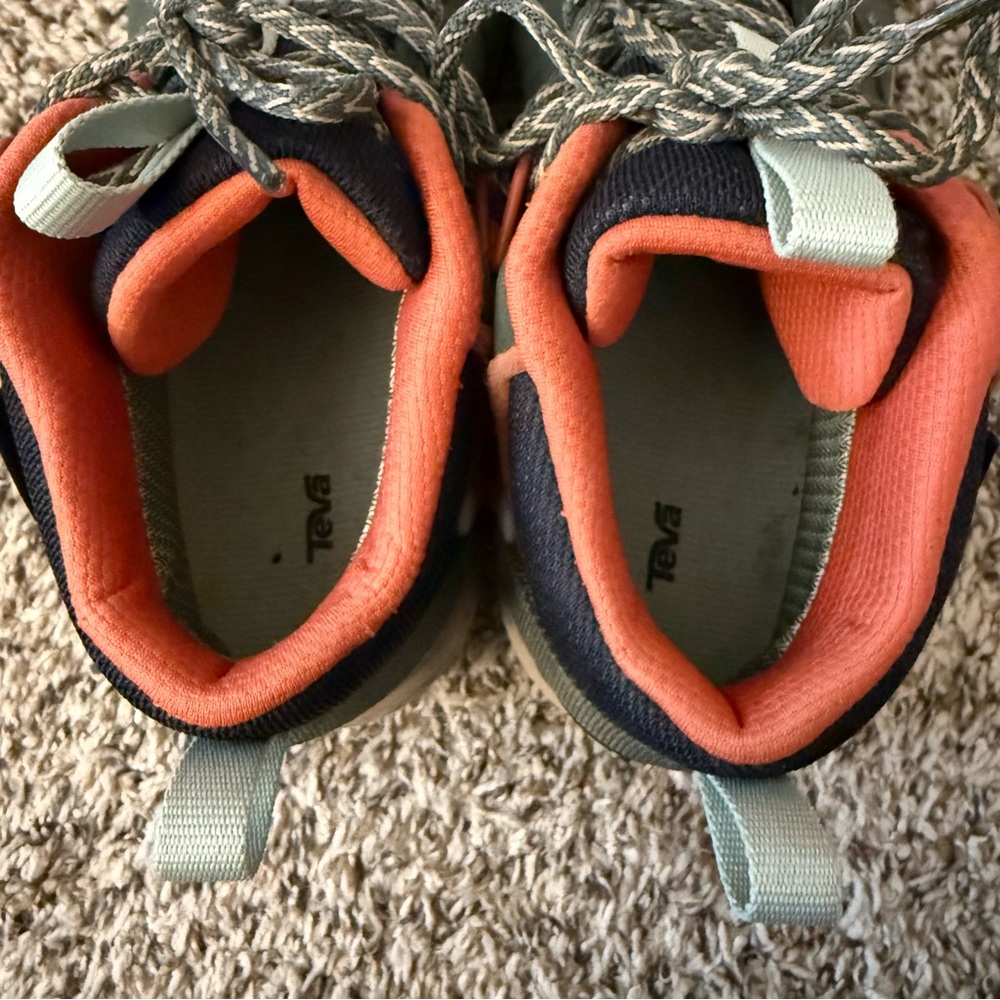 Teva Grandview GTX Women’s Green Hiking Shoes - Picture 6 of 7